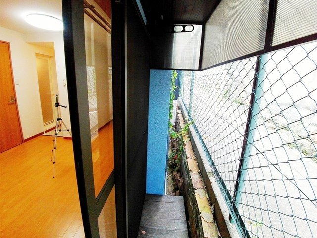 山本通ハイツのバルコニー