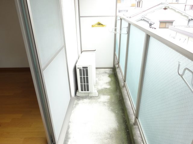 メゾンルミエラのバルコニー