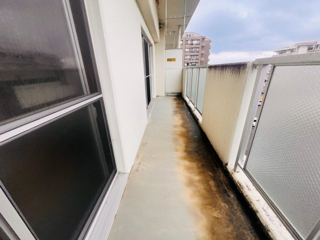 ファミールマンション広川のバルコニー