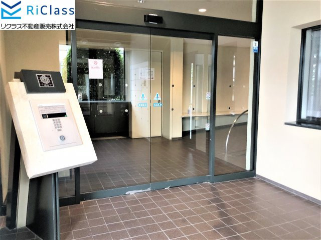 ジークレフ王子公園のエントランス|落ち着いたエントランスです