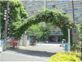 【外観】 | 【ローレルハイツ北天満 2号棟】
3WAYアクセス可能、SRC造14階建マンション1階部分に位置する、専用庭付きの住戸。2020年12月、内装リフォーム済です！