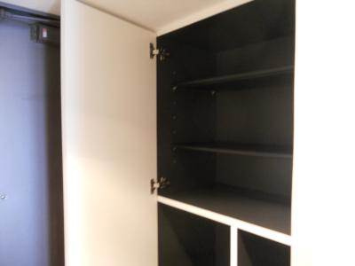 アーバンフラッツ四条西洞院（旧エスティメゾン四条西洞院）の収納|下駄箱上部