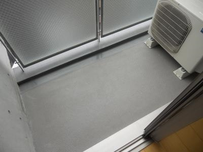 アーバンフラッツ四条西洞院（旧エスティメゾン四条西洞院）のバルコニー