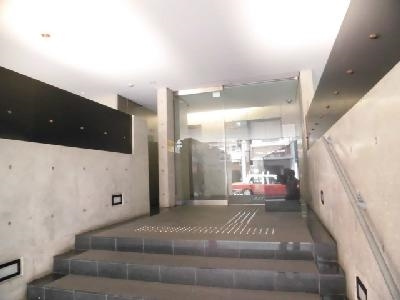 アーバンフラッツ四条西洞院（旧エスティメゾン四条西洞院）のエントランス