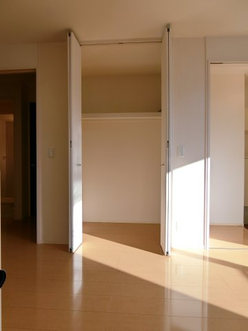 オレンジコートの収納