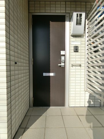 オレンジコートの玄関