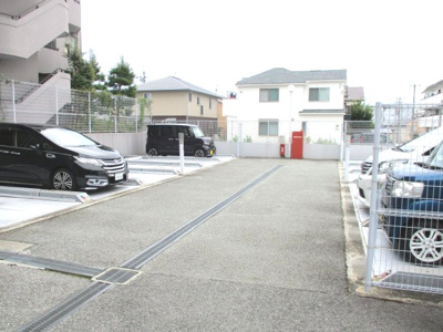 【駐車場】 | 嵯峨クレセーヌ神戸西