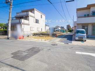 【前面道路含む現地写真】