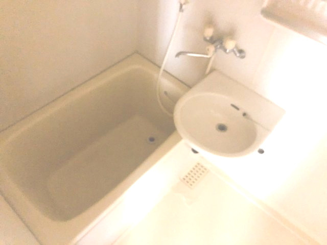 シティハイムKOMORIの浴室