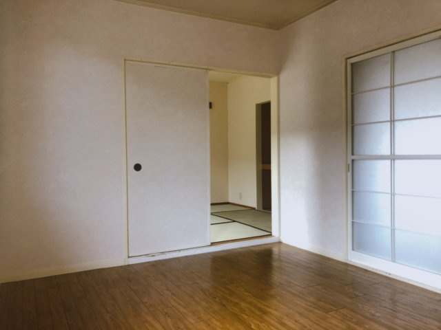 シティハイムKOMORIの洋室