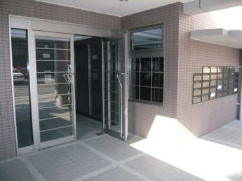 【エントランス】