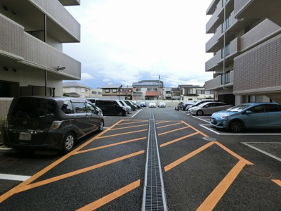 【駐車場】 | サーパス海老名 | 平置き駐車場です。
