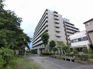 【外観】 | 総戸数９３戸、平成５年１０月築、管理人は日勤勤務につき管理体制良好です♪