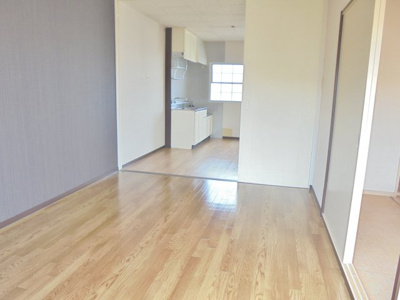 【居間・リビング】 | サンシティ川口 | 洋室6帖