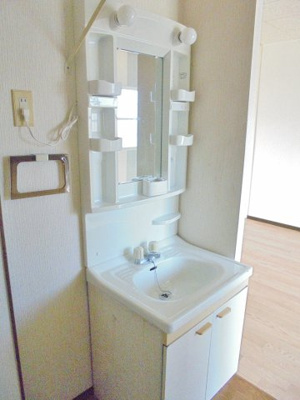 【洗面所】 | サンシティ川口 | 洗髪洗面化粧台