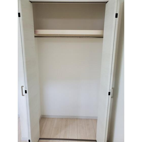 クローゼット内