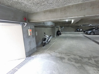 【その他共用部分】 | バイク置場です。
