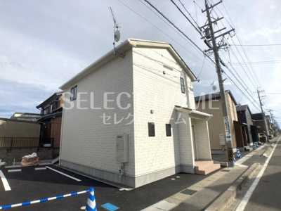 【駐車場】 | カーサソレイユ | 駐車場があるので、車を買う予定の方も安心です