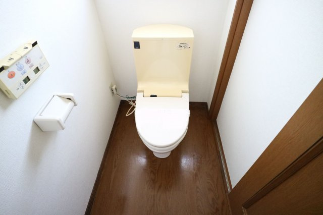 荒木町平屋一戸建【キャッシュバック対象】のトイレ