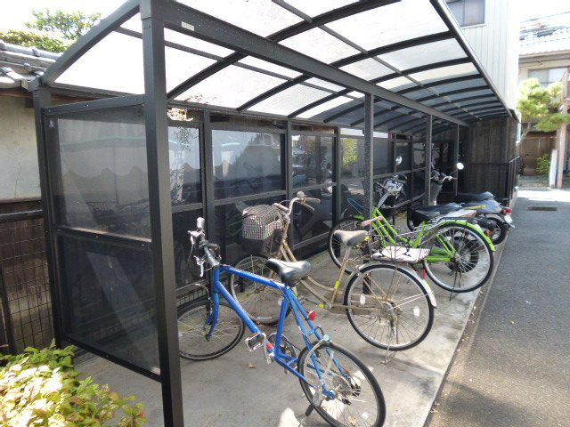 倉敷市茶屋町のアパートのその他共用部分|自転車置き場