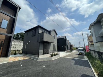 【前面道路含む現地写真】 | 日野市川辺堀之内新築戸建て５棟（残り１棟）　３号棟 | 前面道路含む現地写真です