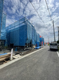 【前面道路含む現地写真】