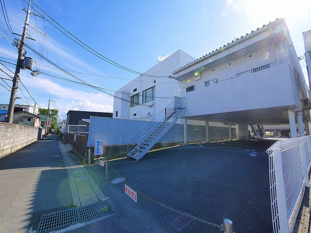 南京終町店舗の外観