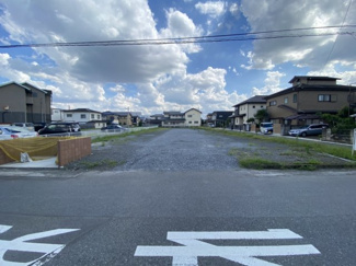 【前面道路含む現地写真】 | 川越市寺山　建築条件なし売地　「川越駅」バス16分　敷地60坪　【山田小学区】