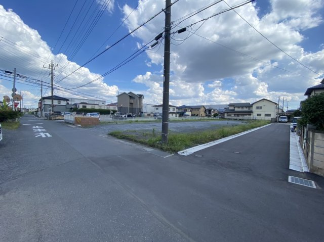 川越市寺山　建築条件なし売地　「川越駅」バス16分　敷地60坪　【山田小学区】の前面道路含む現地写真