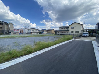 【前面道路含む現地写真】 | 川越市寺山　建築条件なし売地　「川越駅」バス16分　敷地60坪　【山田小学区】