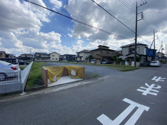 【前面道路含む現地写真】 | 川越市寺山　建築条件なし売地　「川越駅」バス16分　敷地60坪　【山田小学区】