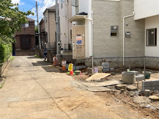 【前面道路含む現地写真】