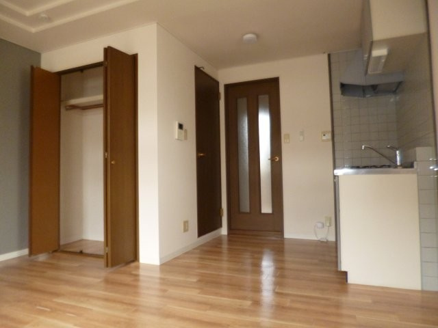 ライフシティ林のキッチン|2口ガスコンロ付きシステムキッチン