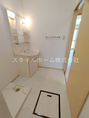 【洗面所】 | リビングタウン下地Ⅱ　A