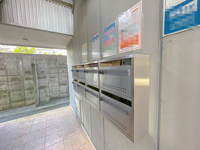 ジョージプレイスのエントランス|ゆとりのあるエントランスです