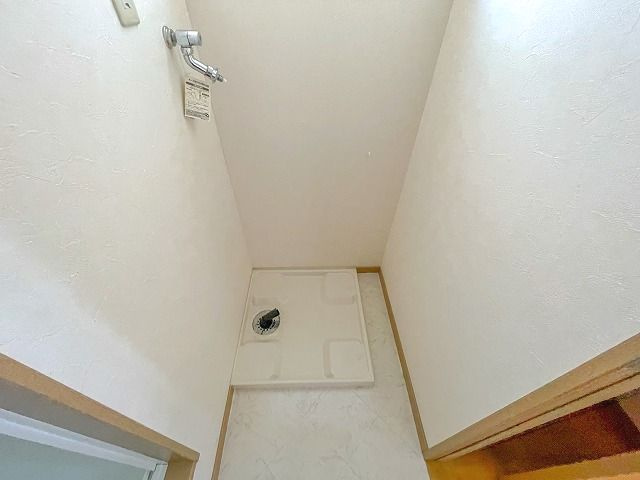 ジョージプレイスの設備|コンパクトで使いやすい洗面所
※間取り反転の場合あり