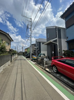 【前面道路含む現地写真】