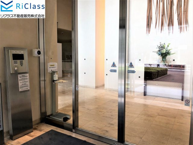 D’グラフォート神戸三宮タワーのエントランス|落ち着いたエントランスです