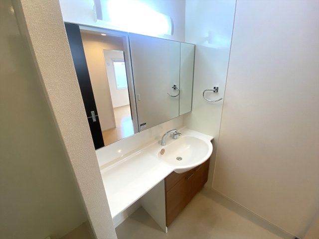 コンフォールの独立洗面台