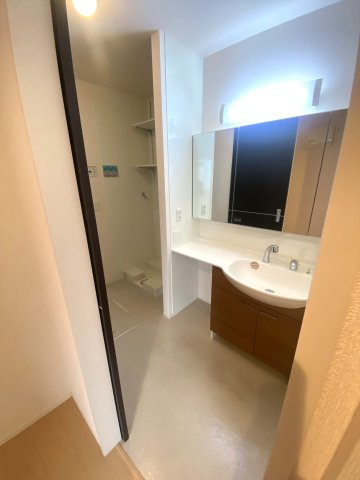 コンフォールの洗面所