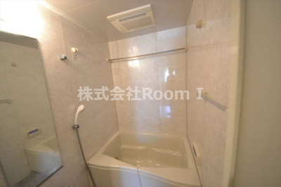 【浴室】 | アーバンフラッツ瓦町（旧エスティメゾン瓦町） | お風呂です