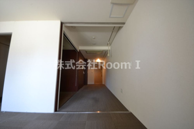 【居間・リビング】 | アーバンフラッツ瓦町（旧エスティメゾン瓦町） | ゆったりとした居間です