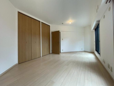 【洋室】 | イーグルコート椥辻十条