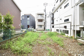 【外観】 | 現地見学や資料請求などお気軽にお問合わせ下さい。
周辺環境とあわせて現地ご案内致します。