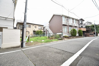 【前面道路含む現地写真】 | 現地見学や資料請求などお気軽にお問合わせ下さい。
周辺環境とあわせて現地ご案内致します。