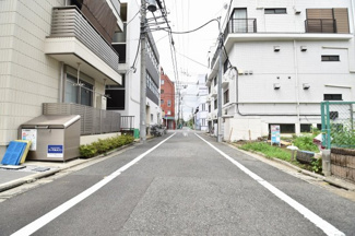 【前面道路含む現地写真】 | 現地見学や資料請求などお気軽にお問合わせ下さい。
周辺環境とあわせて現地ご案内致します。