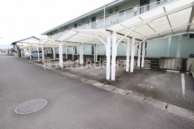 エクセレントハイツの駐車場|駐車場完備です