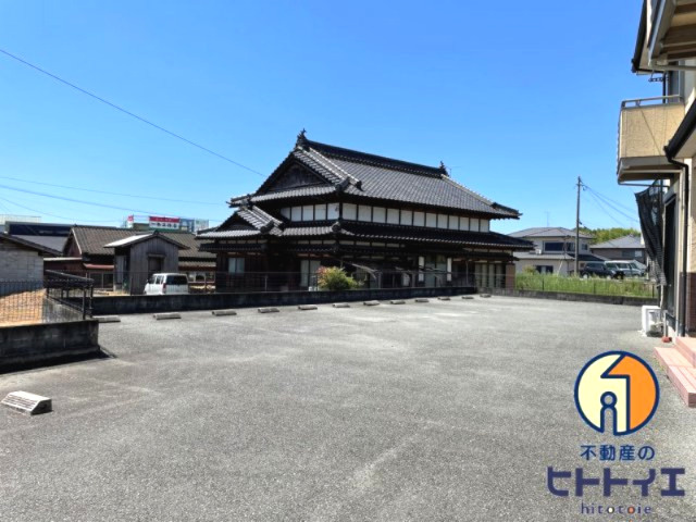 エトワールの駐車場