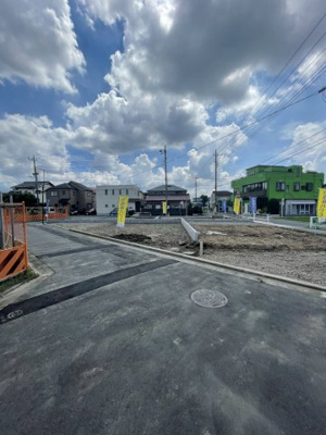 【前面道路含む現地写真】 | 仲介手数料無料　府中市住吉町3丁目新築戸建て4棟　2号棟