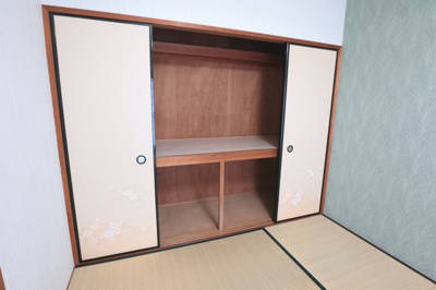 【収納】 | 西明石グランドハイツ | 押入